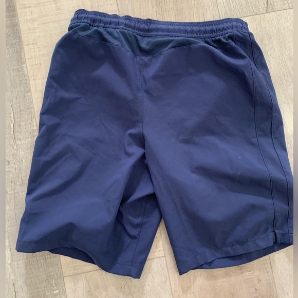 Boys XL PSG Nike Shorts - Picture 3 of 3